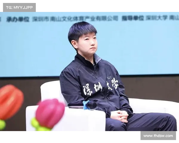 央视记者连问孙颖莎不放过 蒯曼一旁坏笑似小蘑菇笑喷全场 央视记者连问孙颖莎不放过 蒯曼一旁坏笑似小蘑菇笑喷全场